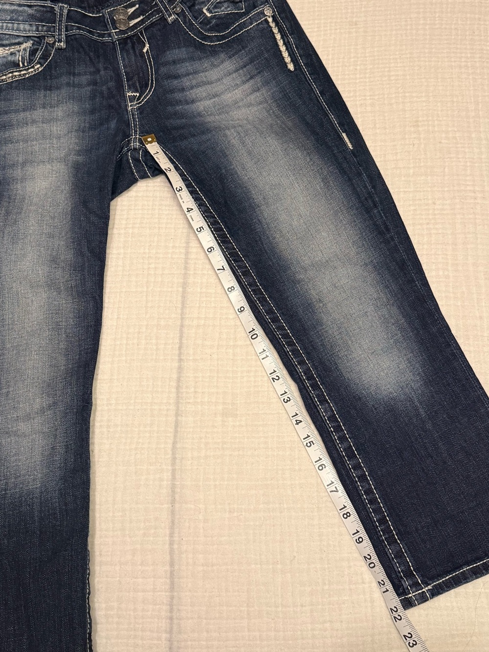 Vigoss Y2K Studded Denim The Dublin Capri Low Rise Contrast Stitch Size 28 - Picture 8 of 8